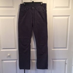 Levi’s 514 Straight Fit. 33x34. Super comfy!